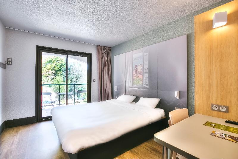 Loubet Village Hotel Villeneuve-Loubet